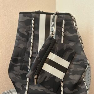 Camouflage Neoprene Women's Tote Bag